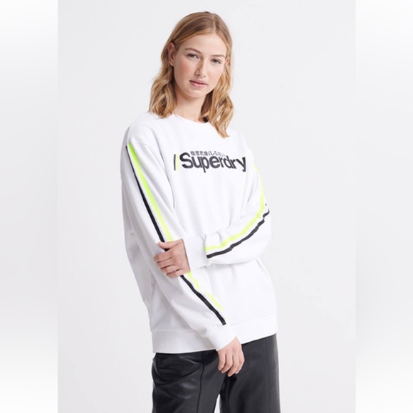 NWT Super dry sweatshirt crew neck for woman size US 4 white - Picture 2 of 10